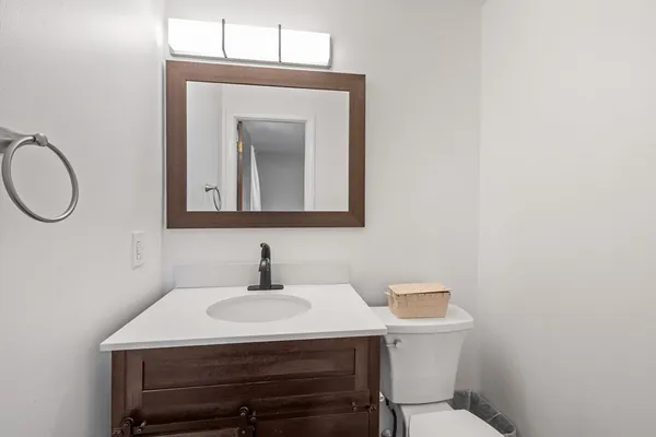 $439,000 | 81 Sandy Hill Road, Northampton, MA 01062