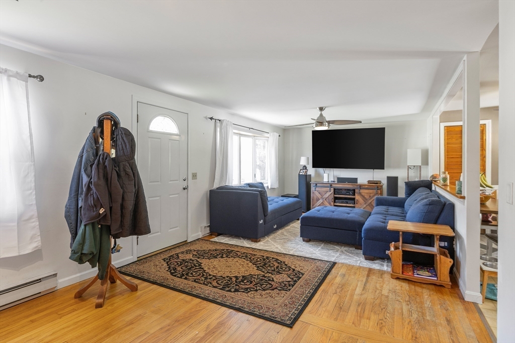 81 Sandy Hill Road Northampton, MA 01062 - Photo 10 of 33