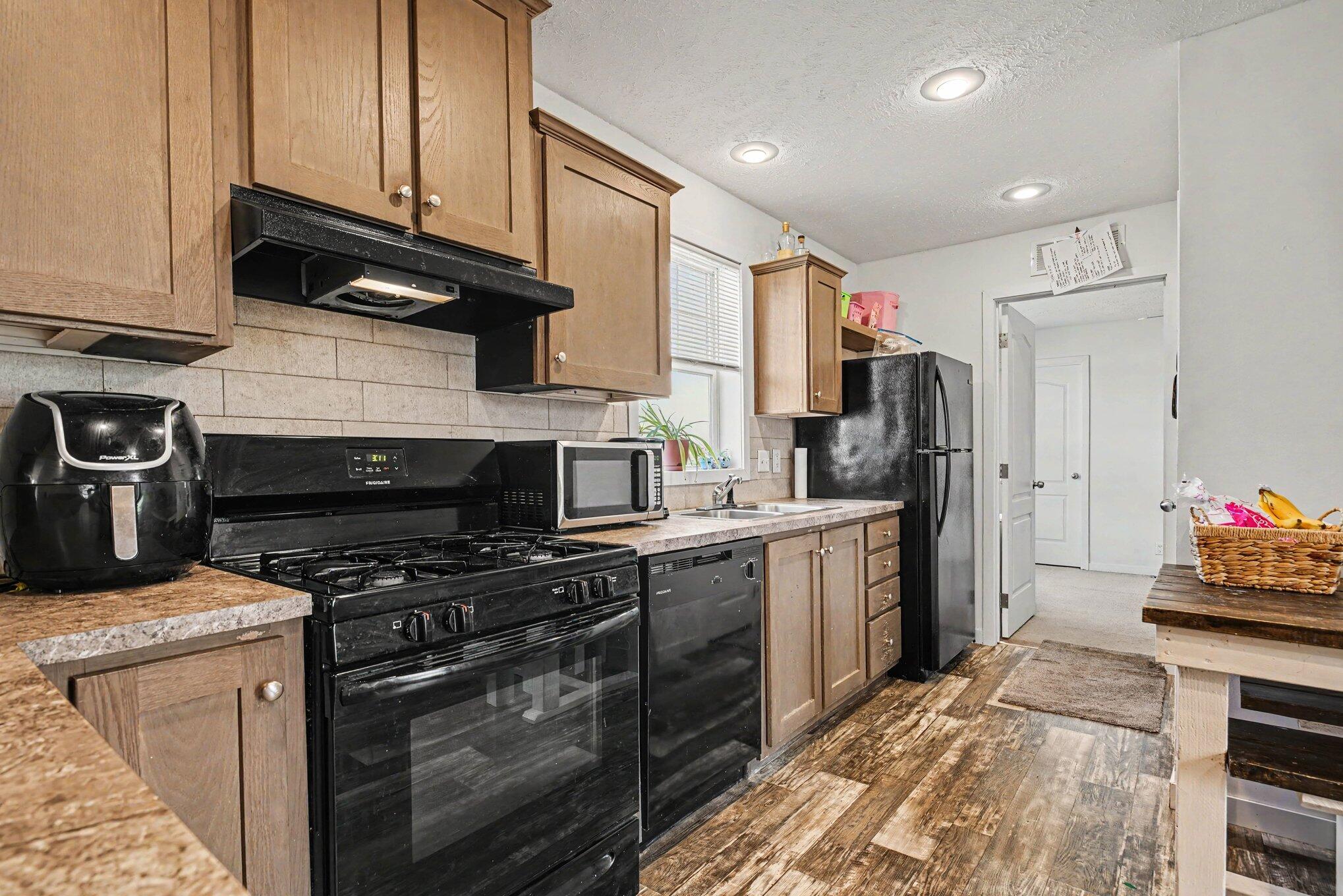 1558 West Shawnee Road, Unit LOT 163 Baroda, MI 49101 - Photo 5 of 15 005_file_2083