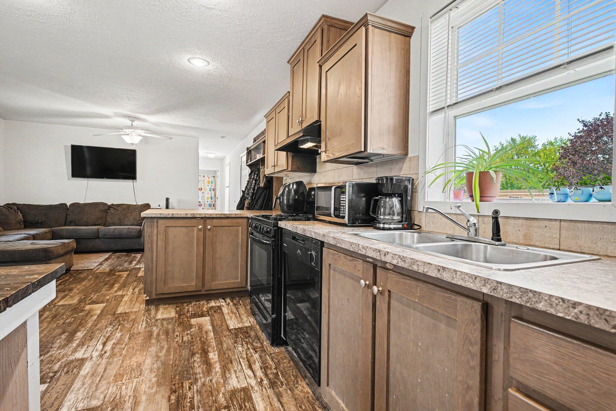 1558 West Shawnee Road, Unit LOT 163 Baroda, MI 49101 - Photo 6 of 15 006_file_8142