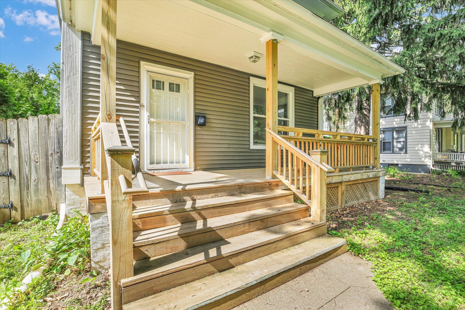 604 West Healey Street Champaign, IL 61820 - Photo 4 of 31