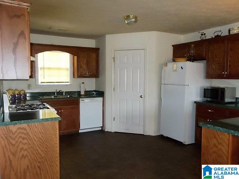 44 Roughton Cutoff Cragford, AL 36255 - Photo 4 of 12
