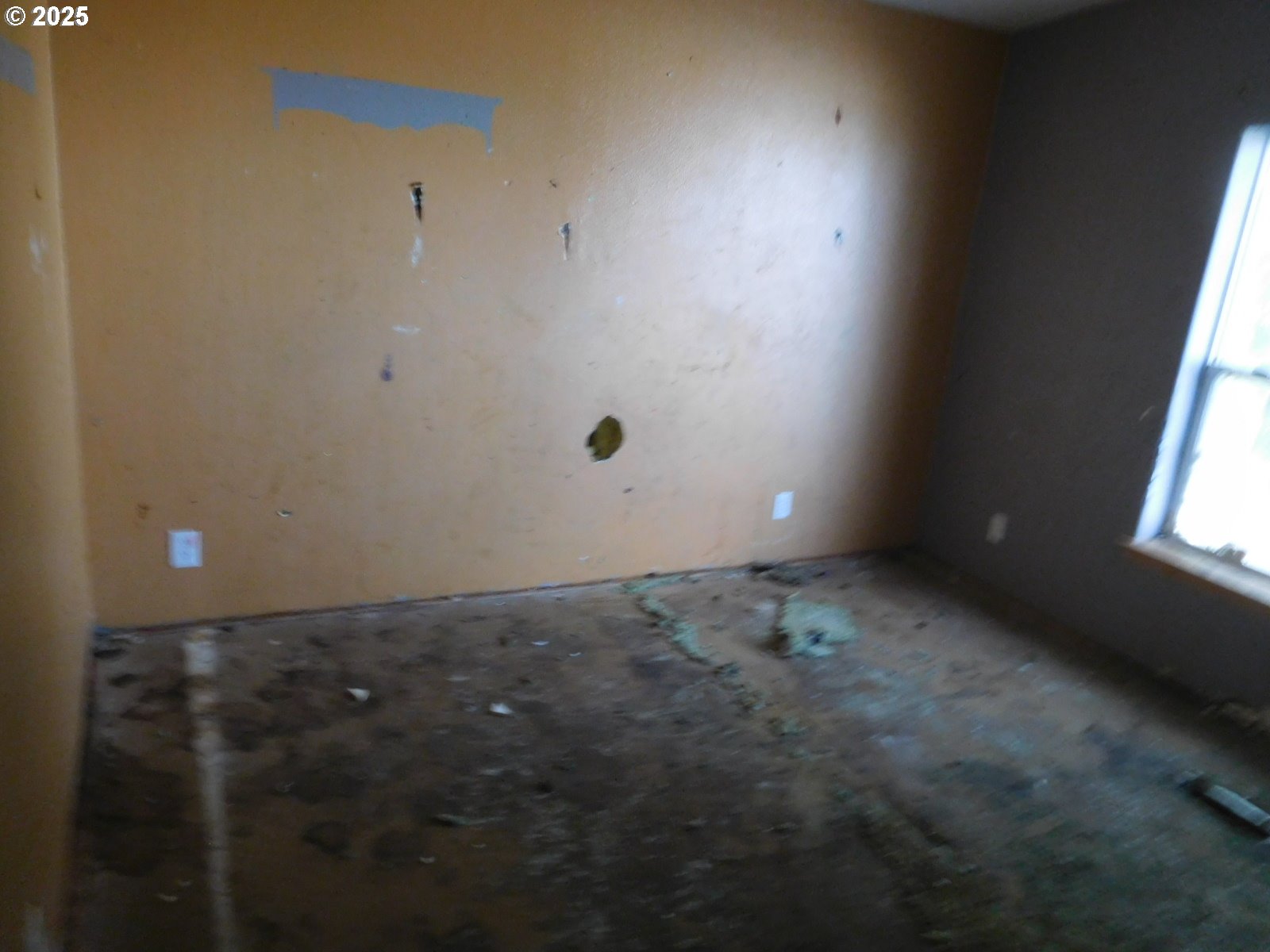 595 South E 13th Irrigon, OR 97844 - Photo 31 of 31 a view of an empty room