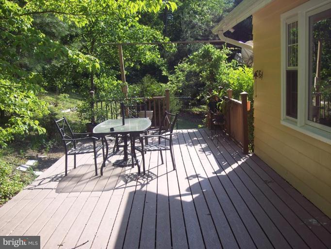 253 Silver Run Valley Road Westminster, MD 21158 - Photo 16 of 16 Deck