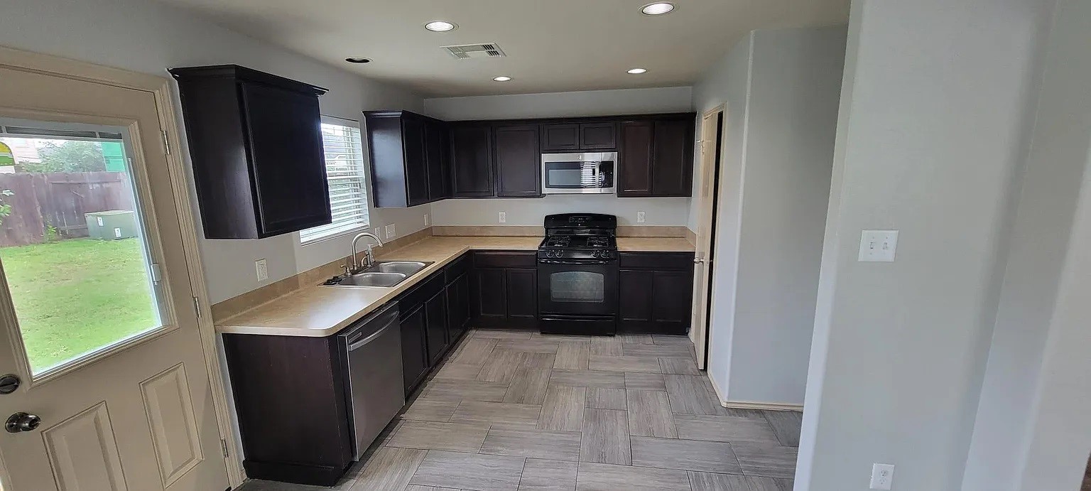 5518 Rustling Gates Lane Katy, TX 77449 - Photo 2 of 18