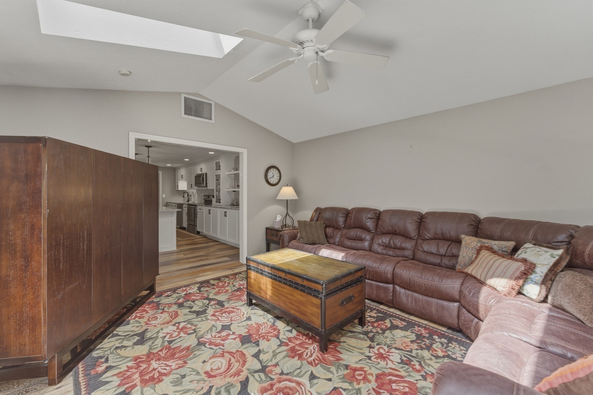 402 Ridgefield Circle, Unit D1 Clinton, MA 01510 - Photo 20 of 34 Gallery Image 20