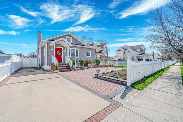 $699,999 | 48 Hillside Avenue, Freeport, NY 11520