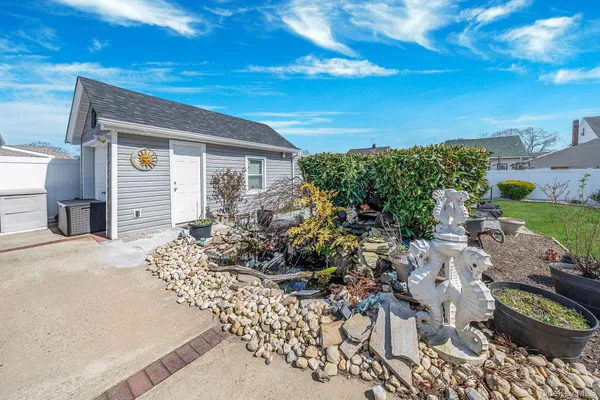 $699,999 | 48 Hillside Avenue, Freeport, NY 11520