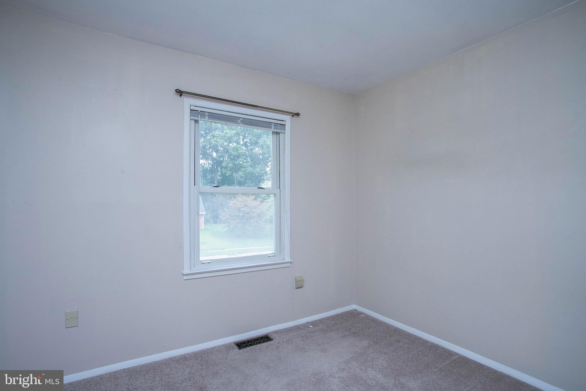 1147 Harvard Road Waldorf, MD 20602 - Photo 11 of 34 Bedroom