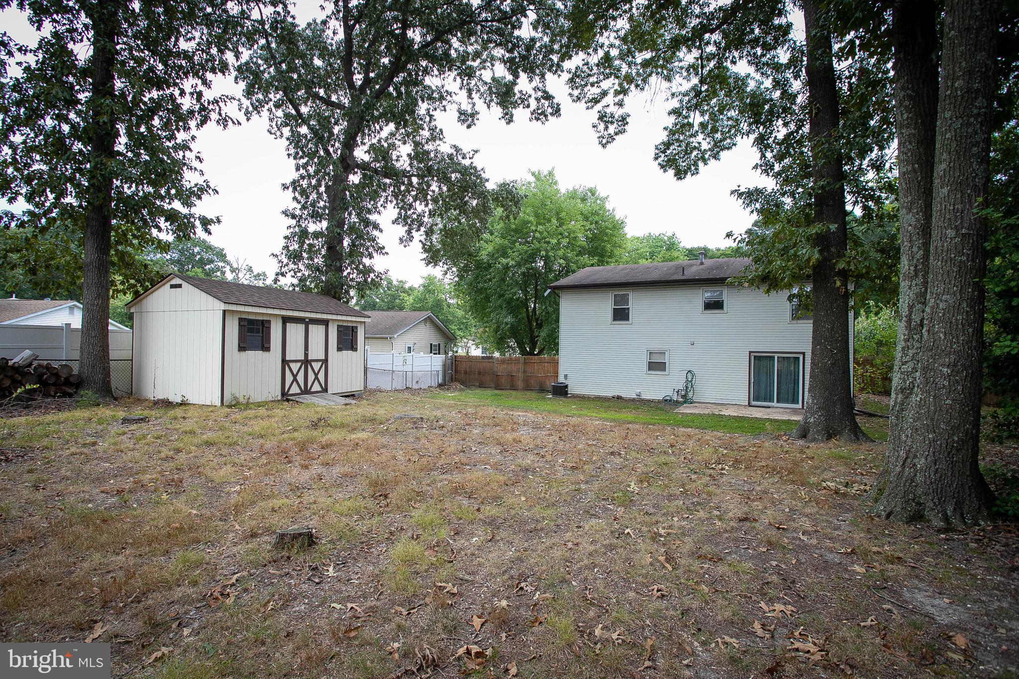 1147 Harvard Road Waldorf, MD 20602 - Photo 32 of 34 Spacious back yard