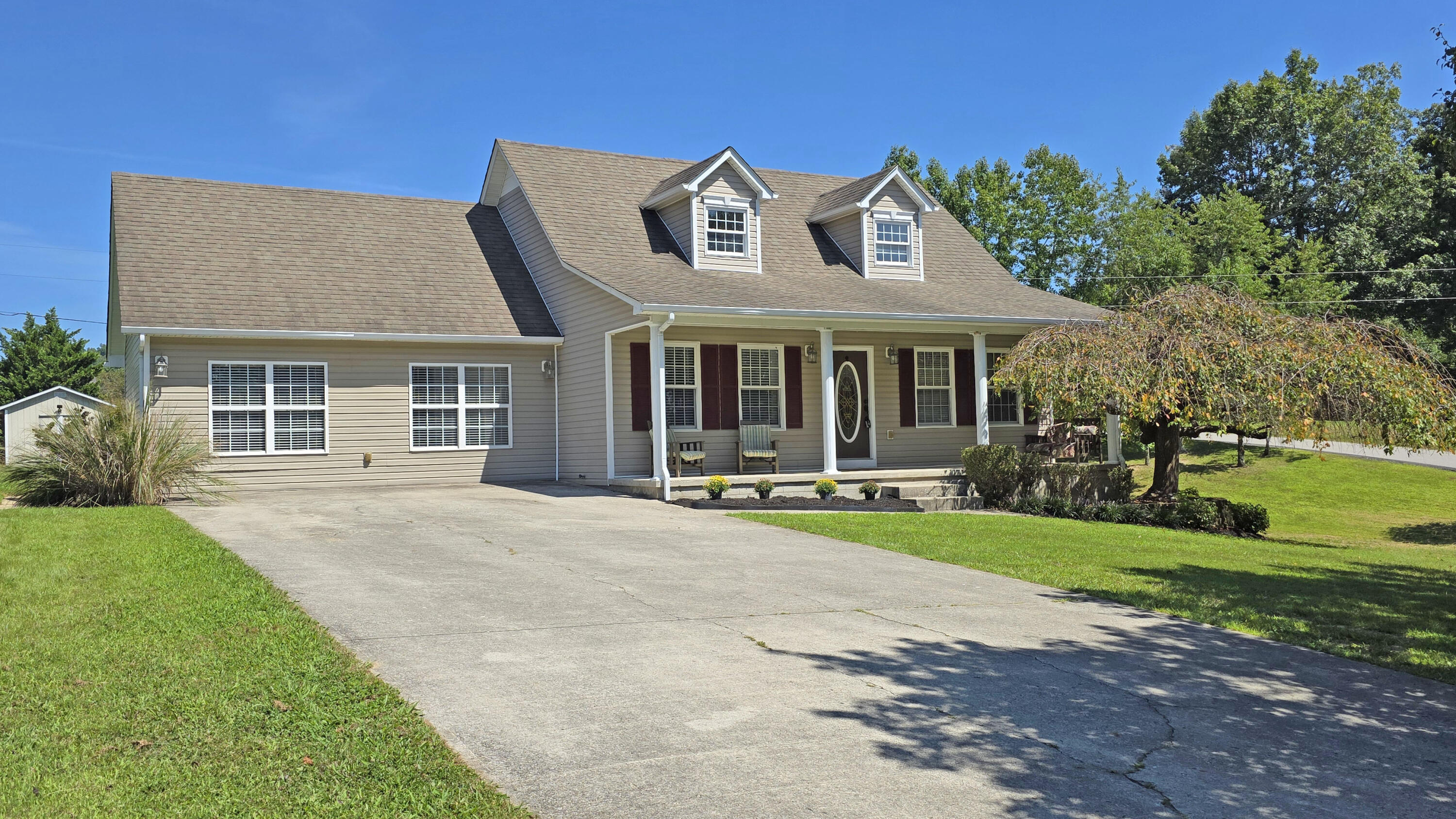 1301 Sasser School Road London, KY 40744 - Photo 2 of 42 10
