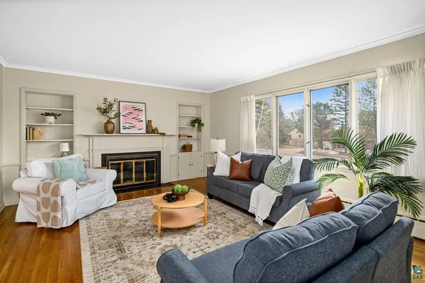 $489,900 | 3621 East Superior Street, Duluth, MN 55804