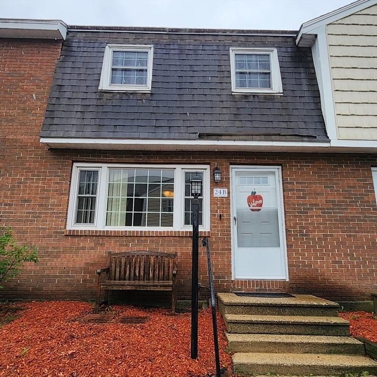 24 B Rockingham Street, Unit 14 Lowell, MA 01852 - Photo 1 of 28 Gallery Image 1