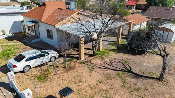 $189,000 | 711 East 3rd Street, Douglas, AZ 85607