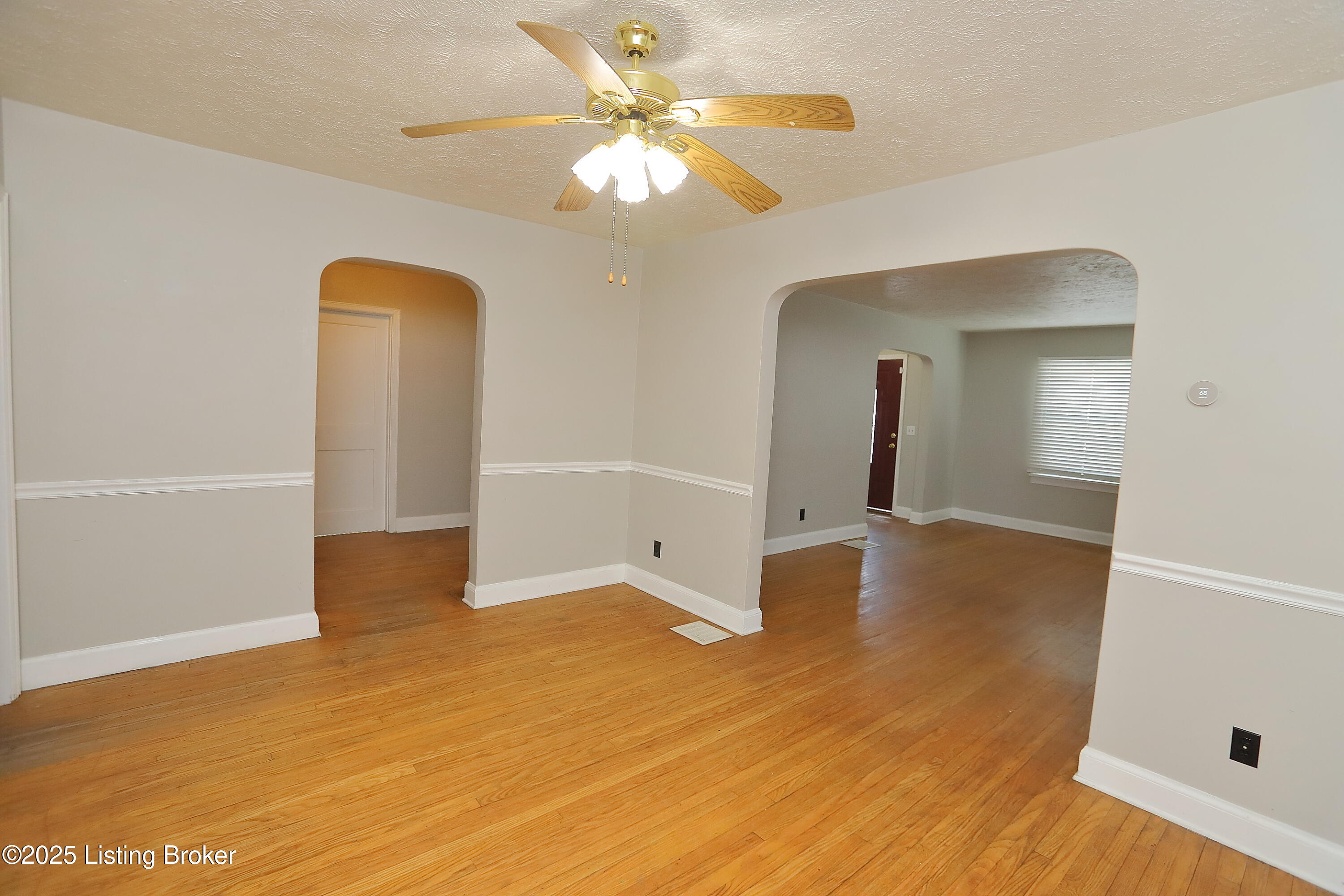 4143 Dover Road Louisville, KY 40216 - Photo 14 of 59 Dining Room