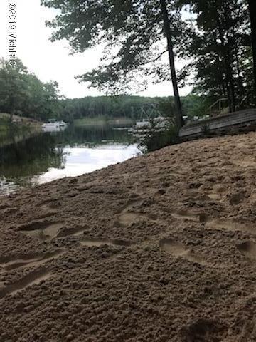 11460 Alpine Road Canadian Lakes, MI 49346 - Photo 22 of 34 IMG_6143