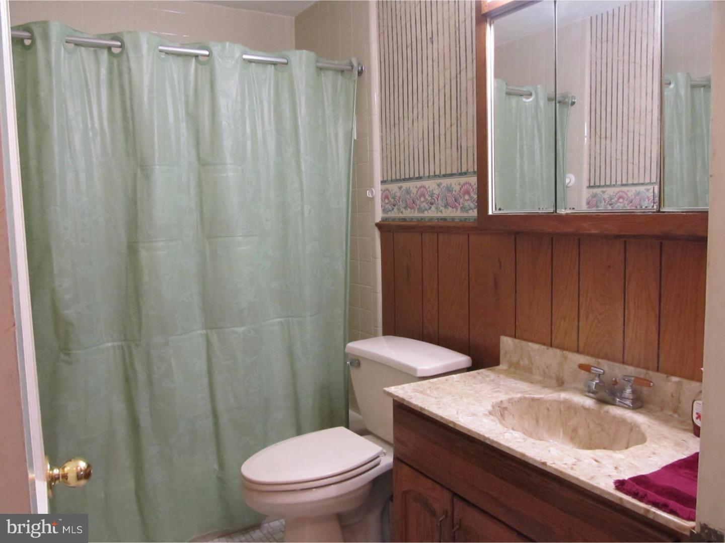 820 Cricket Road Secane, PA 19018 - Photo 11 of 18 Bathroom