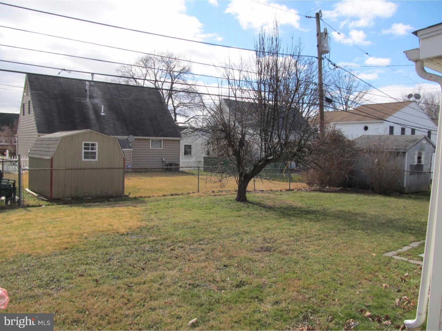 820 Cricket Road Secane, PA 19018 - Photo 17 of 18 Back Yard