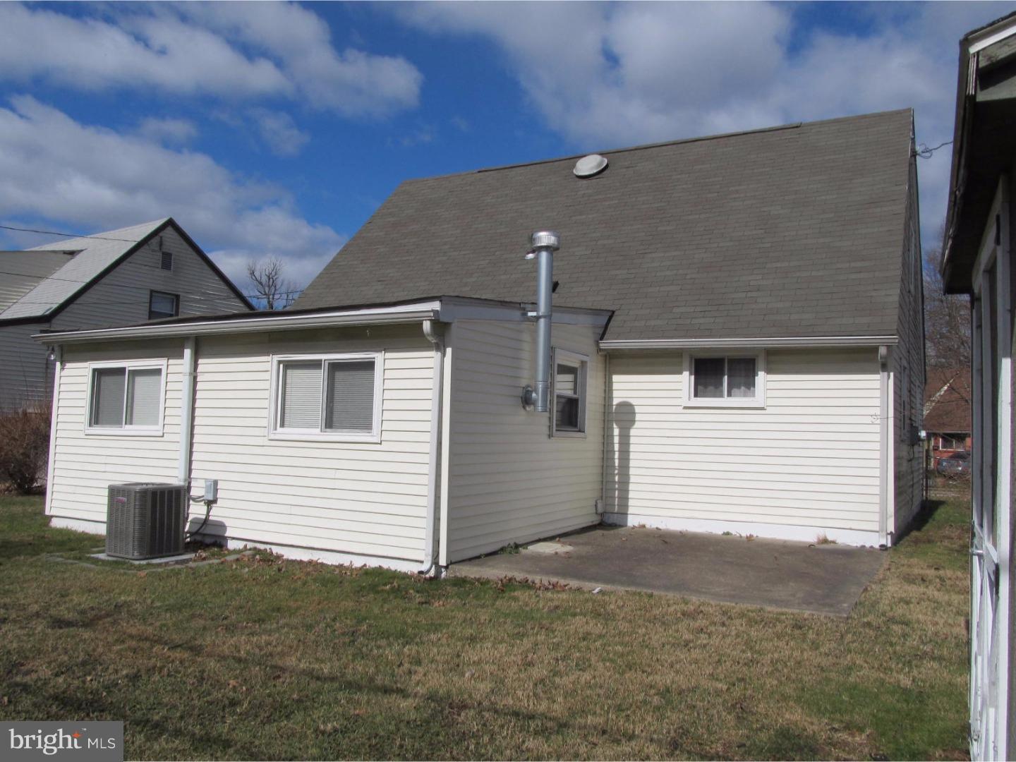 820 Cricket Road Secane, PA 19018 - Photo 18 of 18 Patio