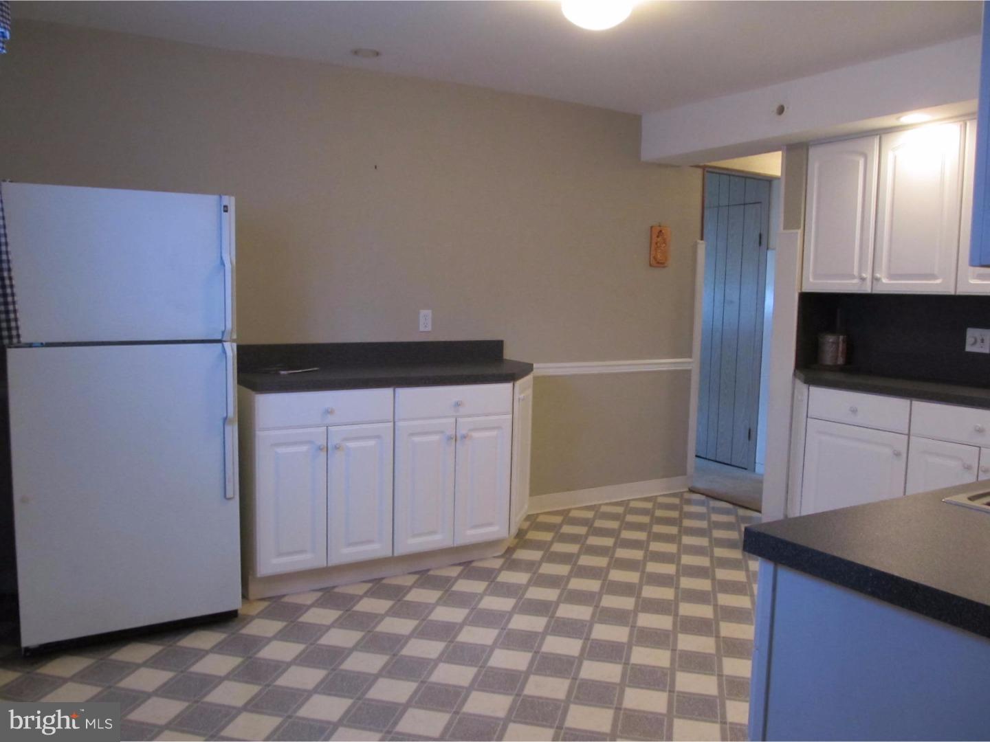 820 Cricket Road Secane, PA 19018 - Photo 5 of 18 Kitchen