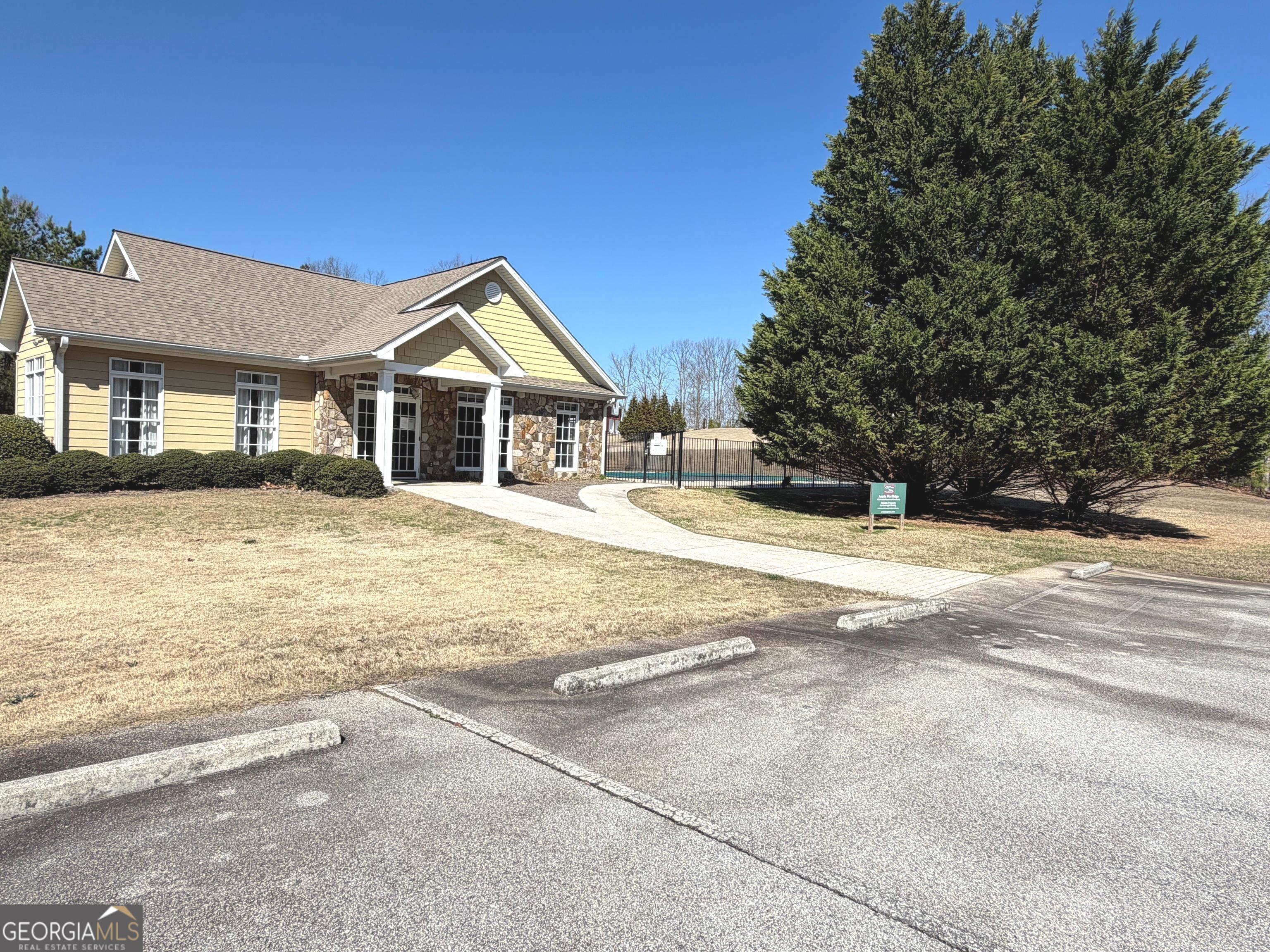 0 Tanager Trail Alto, GA 30510 - Photo 9 of 12 a view of a house with a yard