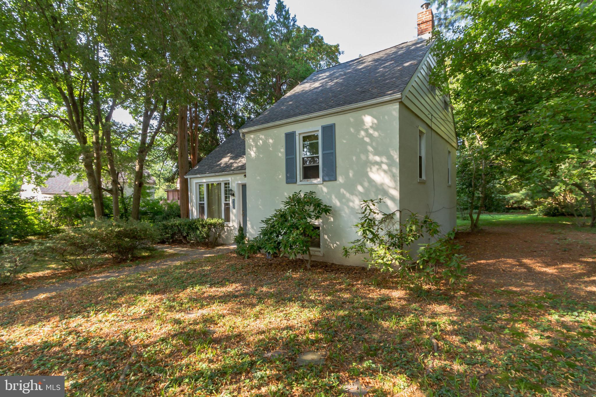 8704 Old Line Road Philadelphia, PA 19128 - Photo 2 of 24 Gallery Image 2