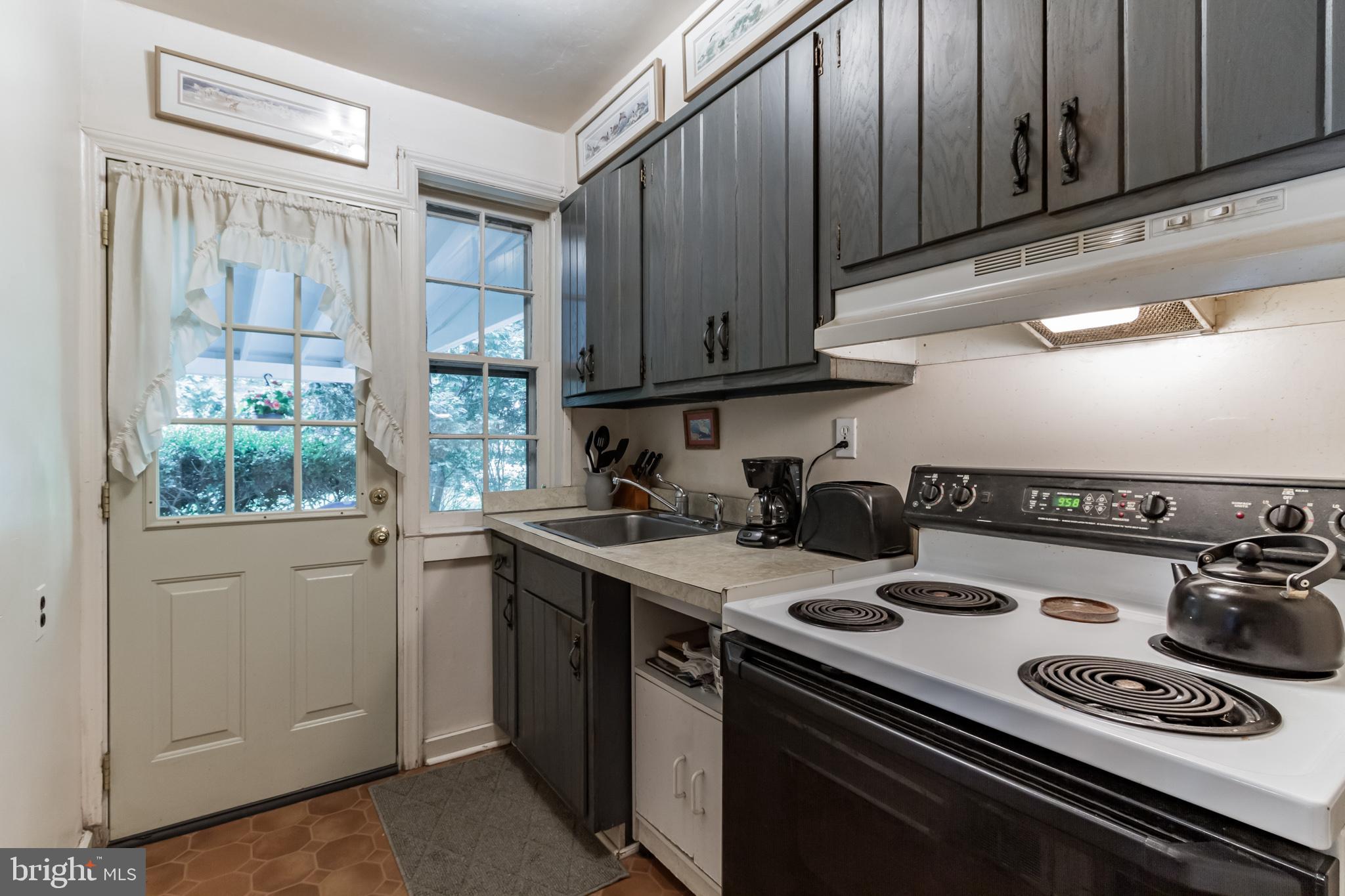 8704 Old Line Road Philadelphia, PA 19128 - Photo 11 of 24 Gallery Image 11