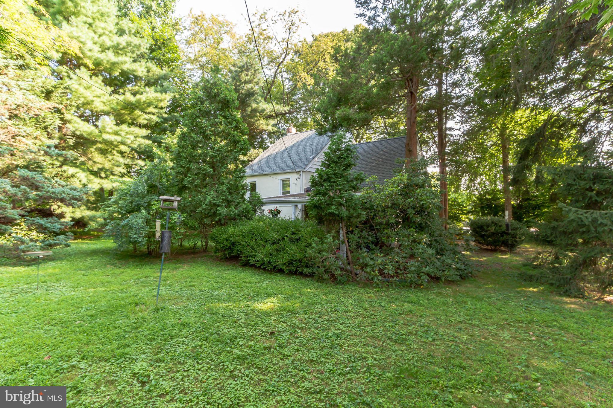 8704 Old Line Road Philadelphia, PA 19128 - Photo 4 of 24 Gallery Image 4