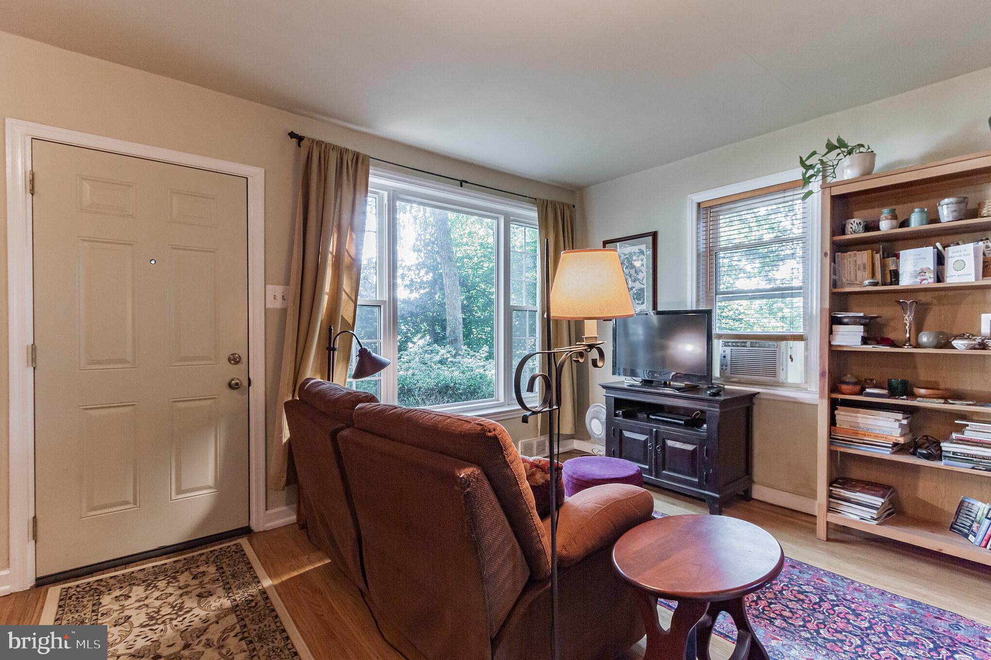 8704 Old Line Road Philadelphia, PA 19128 - Photo 8 of 24 Gallery Image 8