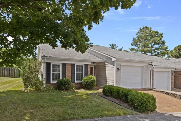 $399,900 | 814 Marquette Drive, Nashville, TN 37205