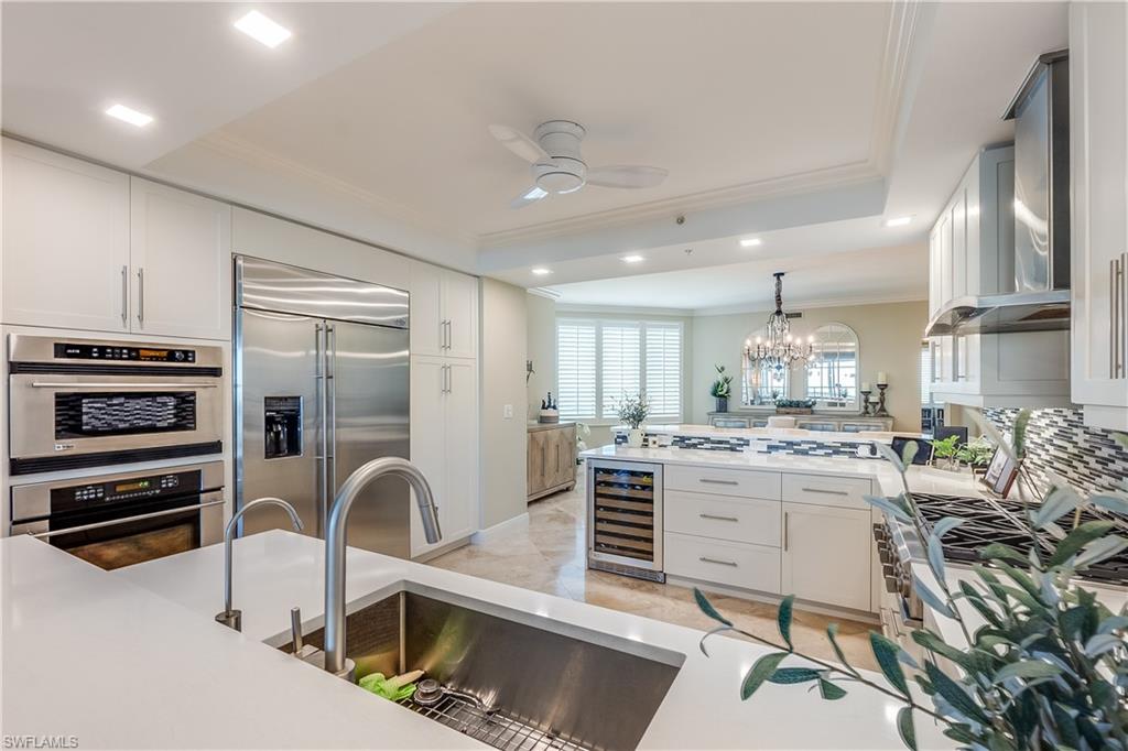 275 Indies Way, Unit 1002 Naples, FL 34110 - Photo 19 of 48 Kitchen