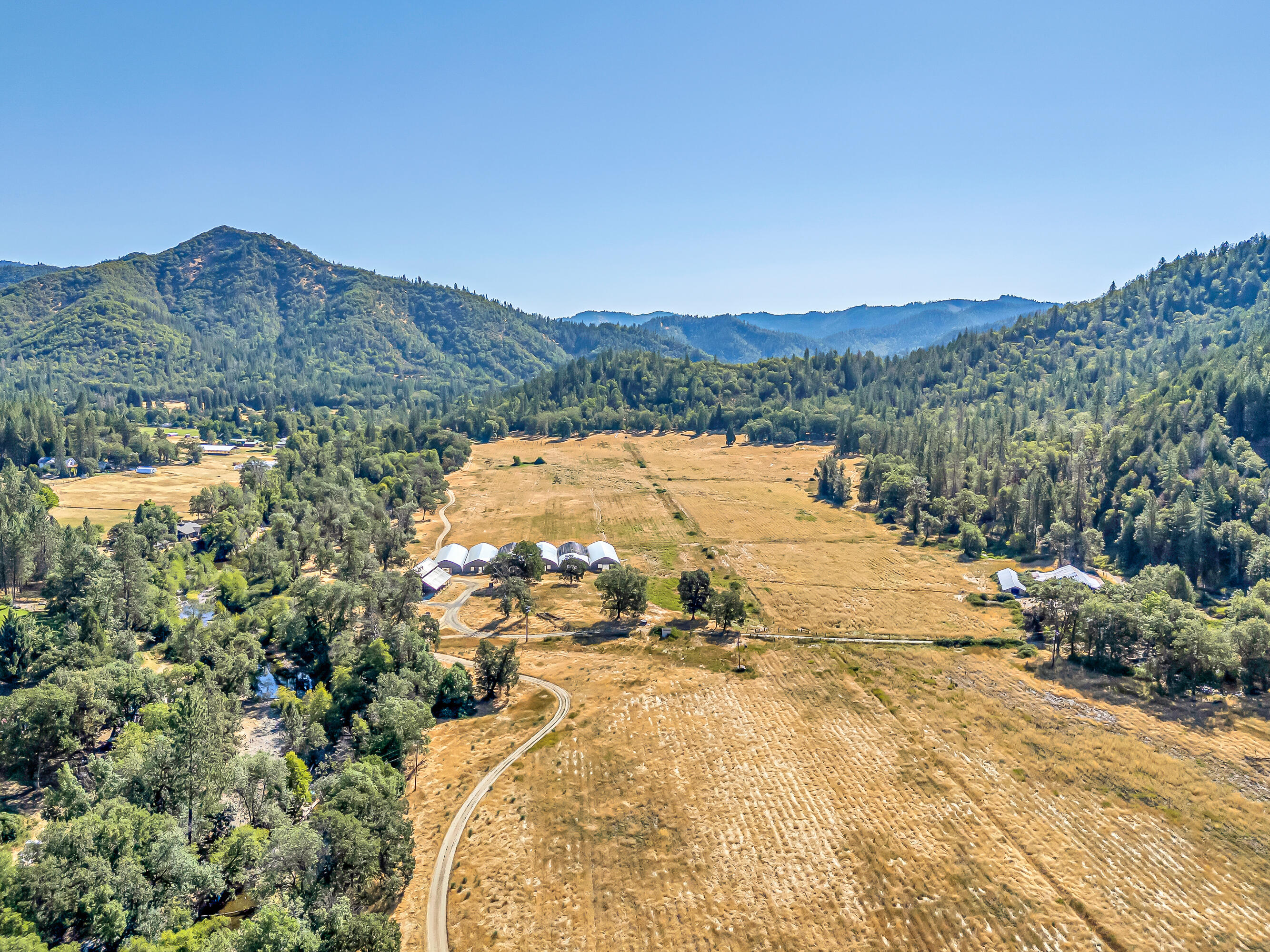 9820 East Evans Creek Road Rogue River, OR 97537 - Photo 23 of 58 DJI_20250722095437_0100_D