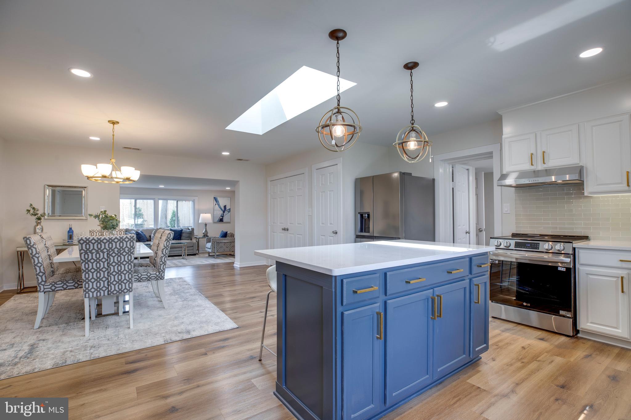 6815 Front Royal Road Springfield, VA 22151 - Photo 7 of 57