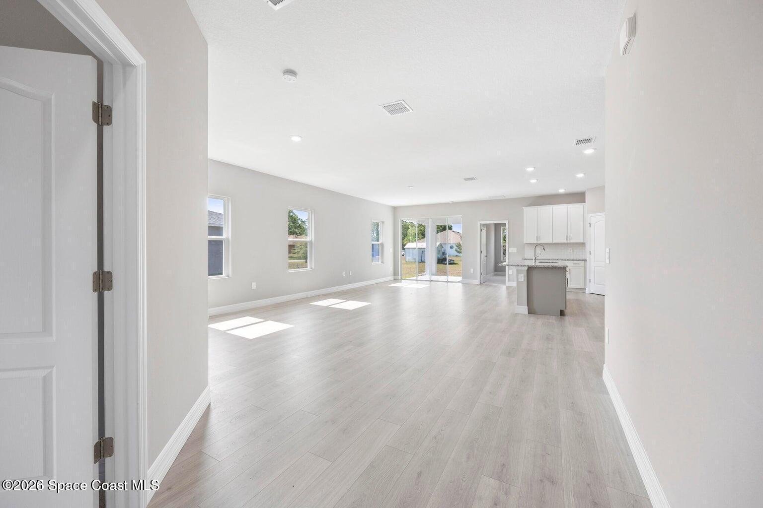 495 Harrison Street Southwest Palm Bay, FL 32908 - Photo 5 of 28 20250331150051786063000000-o