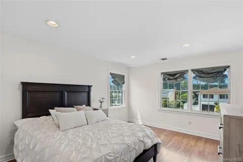 $1,575,000 | 47 Syosset Circle, Syosset, NY 11791