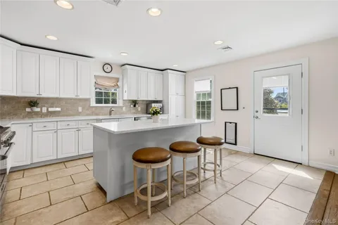 $1,575,000 | 47 Syosset Circle, Syosset, NY 11791