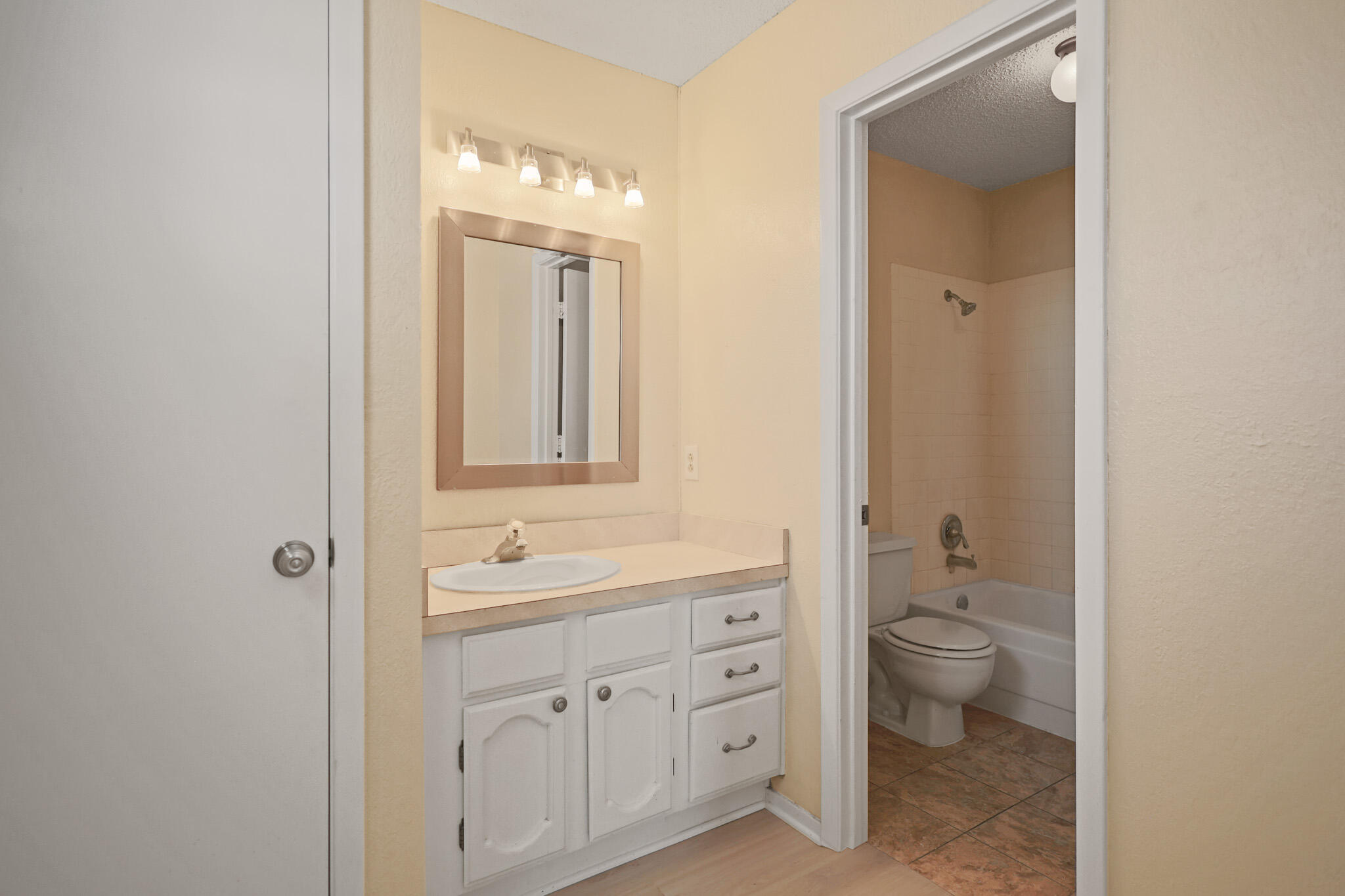 4701 48th Street Lubbock, TX 79414 - Photo 36 of 43 IMG_4151