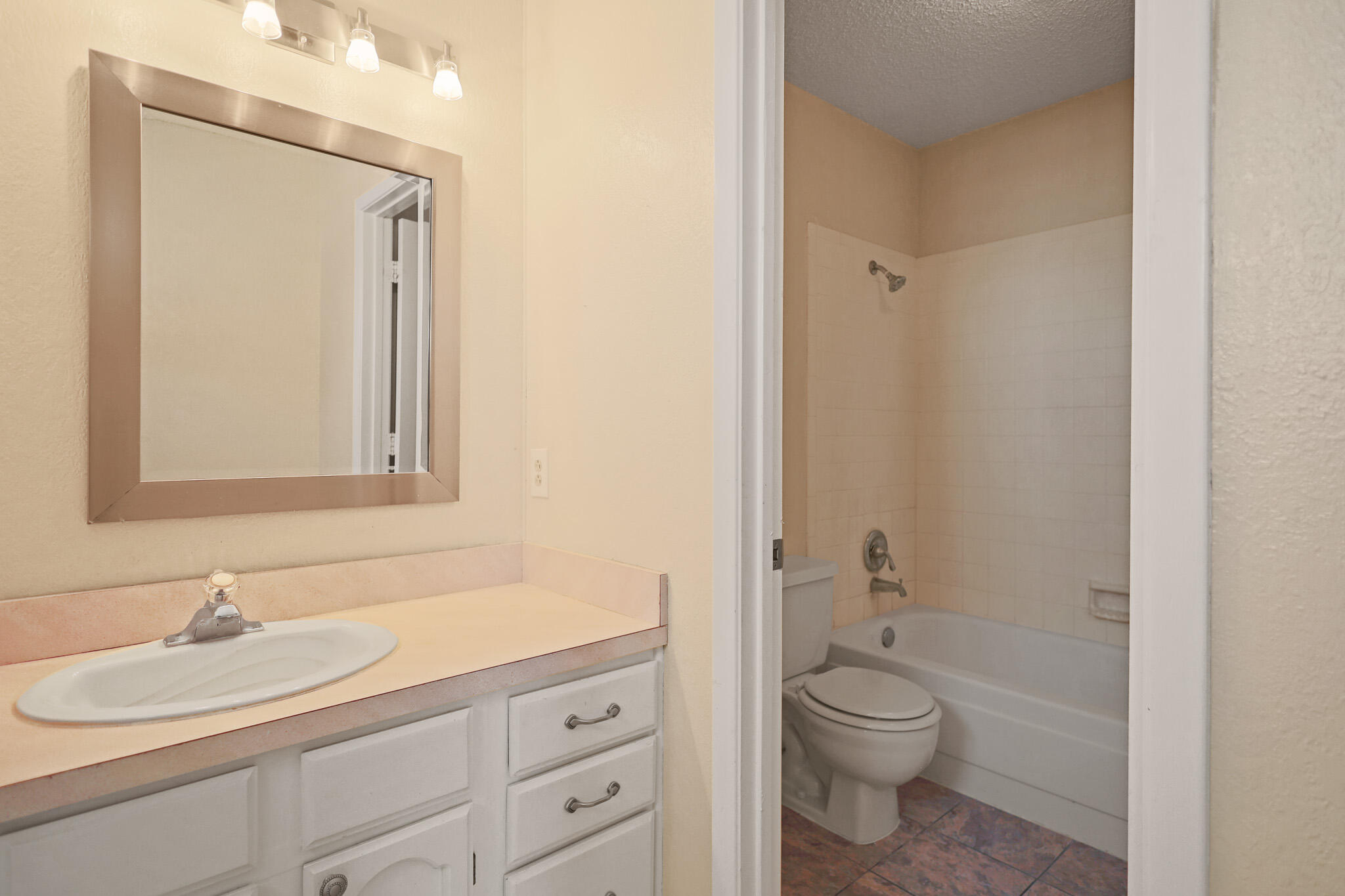 4701 48th Street Lubbock, TX 79414 - Photo 37 of 43 IMG_4152