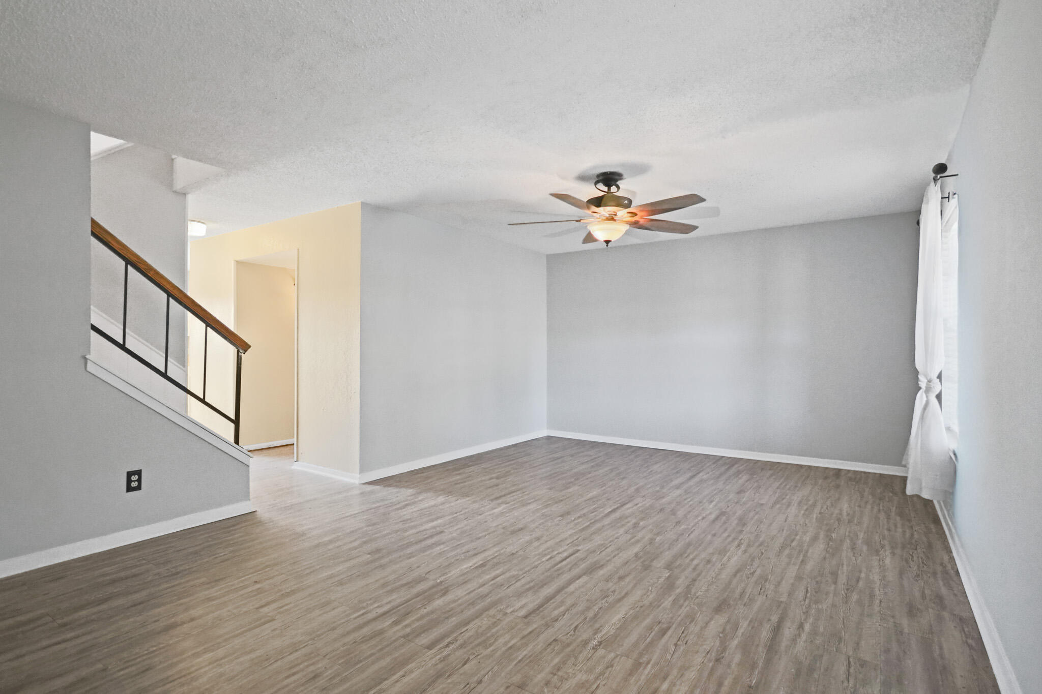 4701 48th Street Lubbock, TX 79414 - Photo 8 of 43 IMG_4121