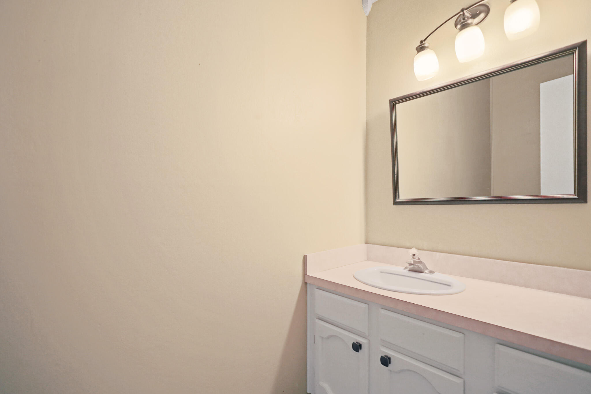 4701 48th Street Lubbock, TX 79414 - Photo 10 of 43 IMG_4124