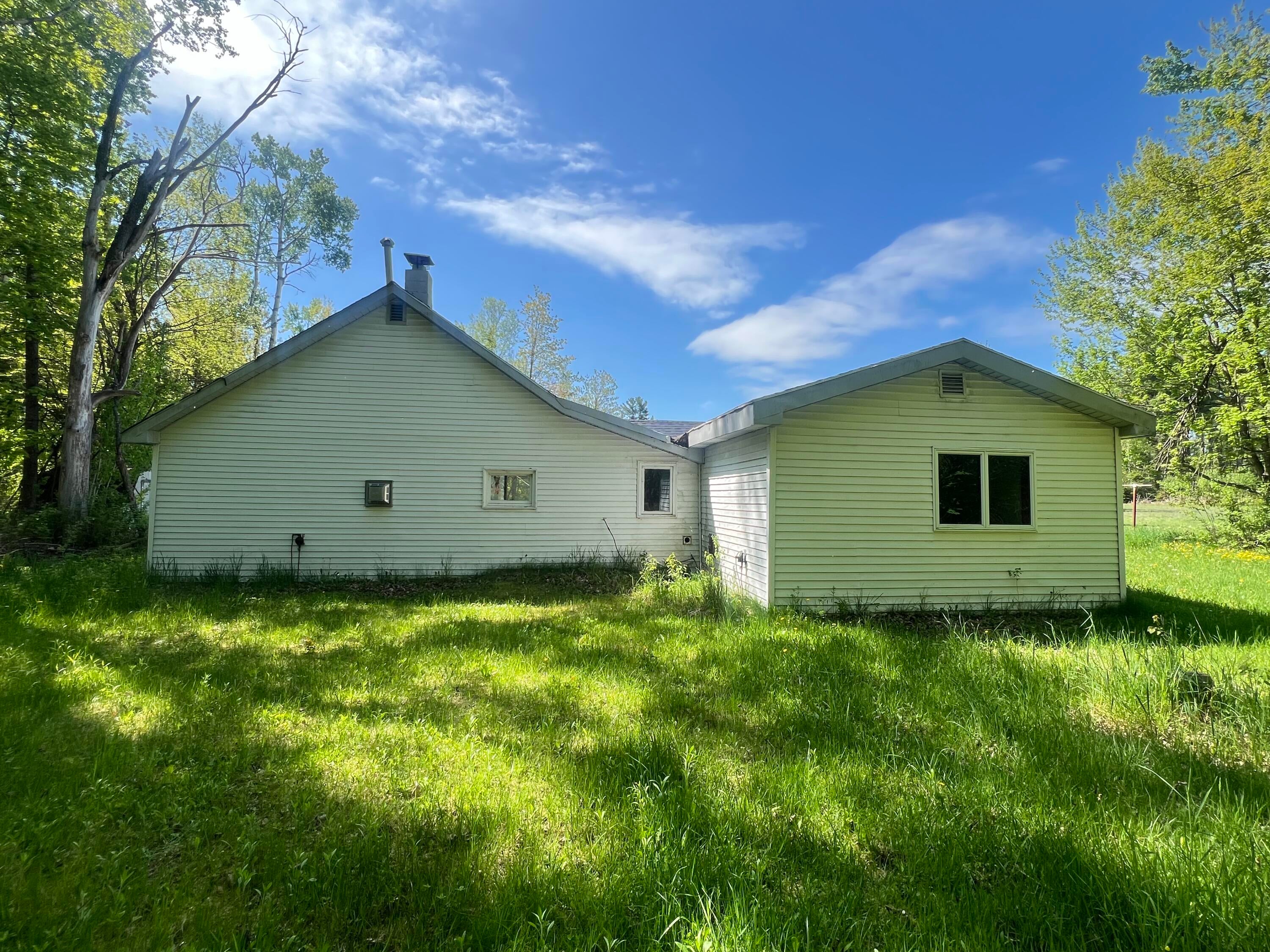 1020 West 20 Mile Road Dafter, MI 49724 - Photo 3 of 33 Gallery Image 3