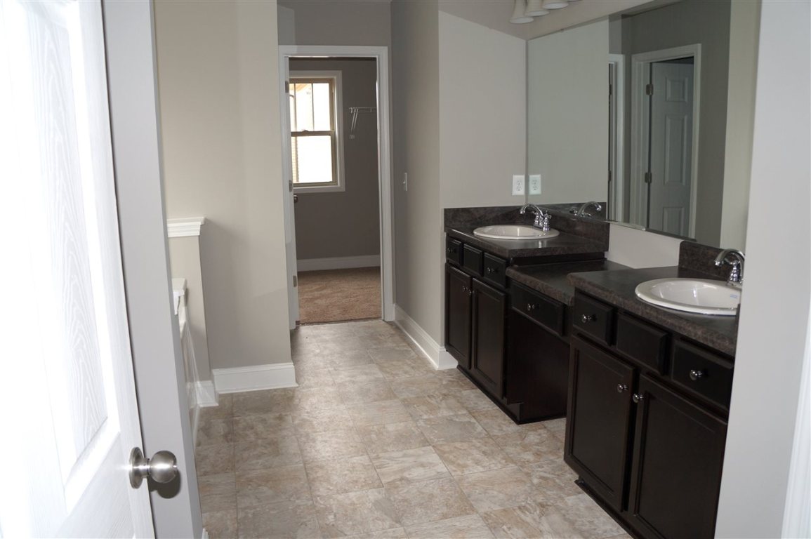 1007 Edenbrooke Circle Anderson, SC 29621 - Photo 10 of 15 Gallery Image 10