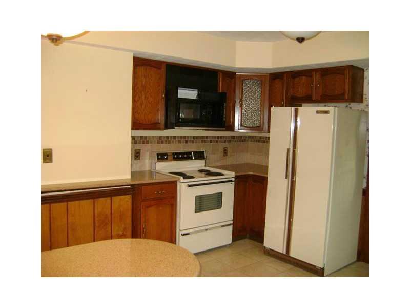 2049 Harding Highway Lima, OH 45804 - Photo 4 of 7