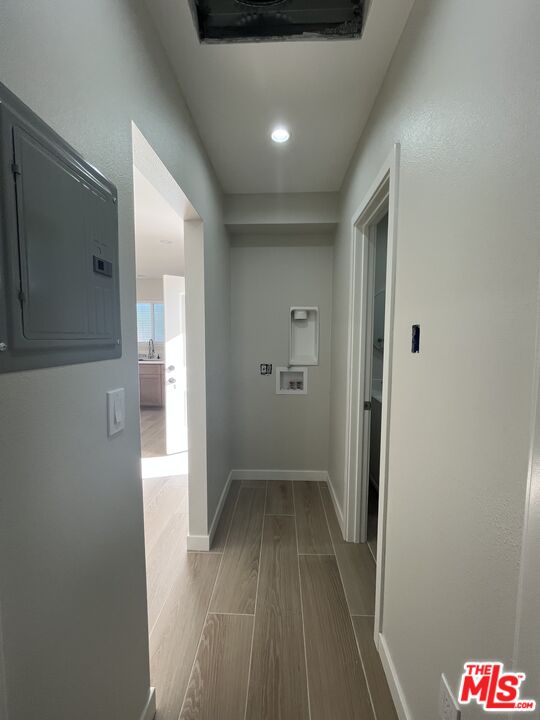 1842 Deodora Street Simi Valley, CA 93065 - Photo 7 of 9 a view of hallway