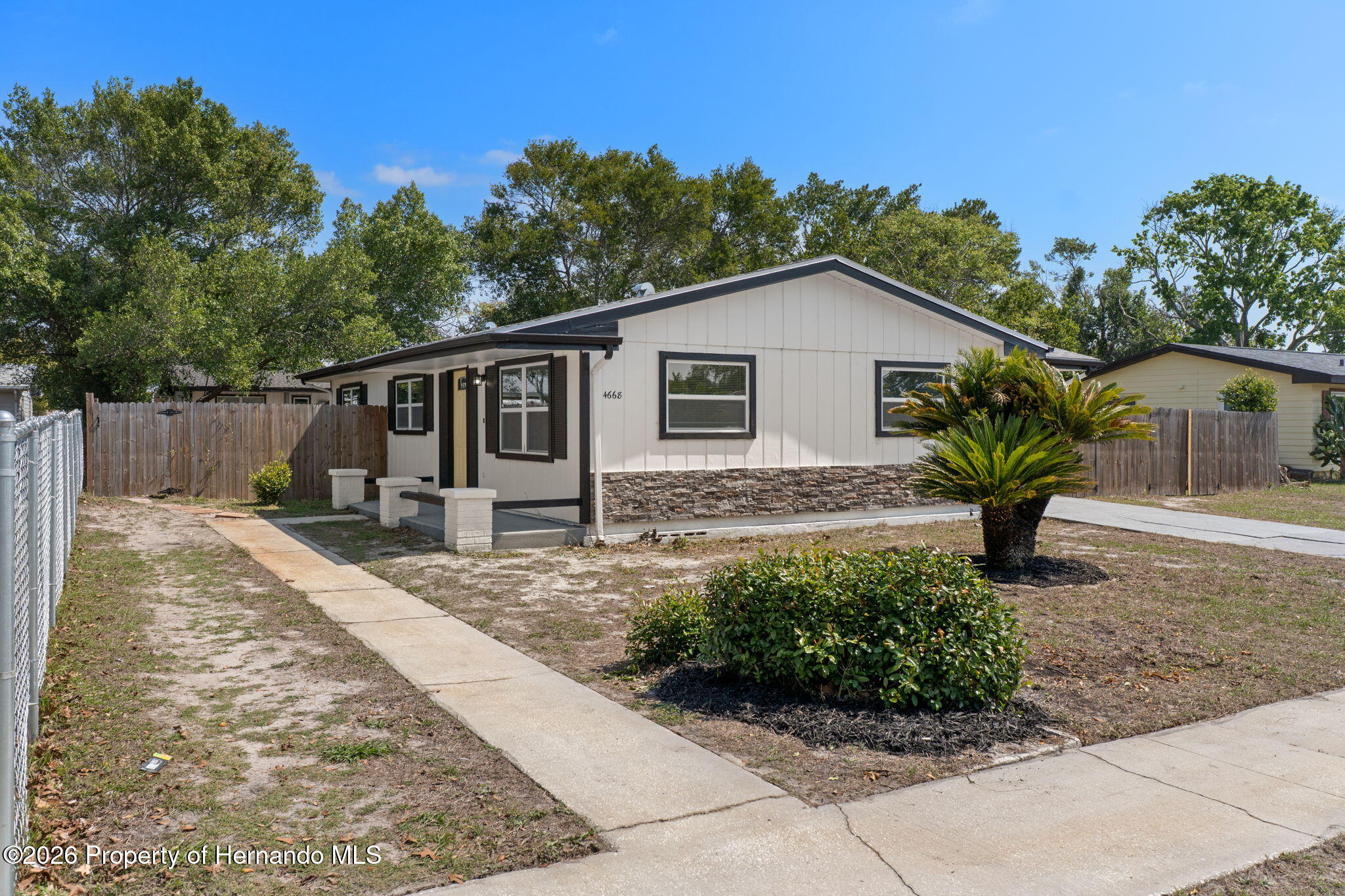 4668 Crescent Road Spring Hill, FL 34606 - Photo 1 of 34 3-web-or-mls-D6608851