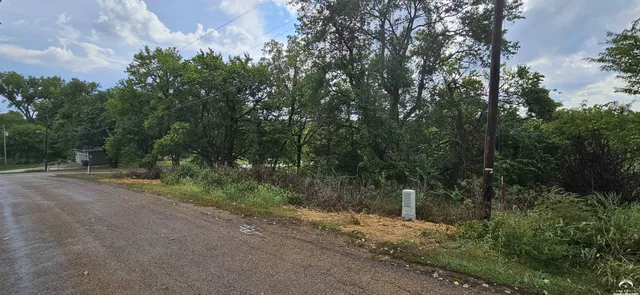 $4,500 | 6295 Rock Creek Drive, Ozawkie, KS 66070
