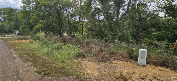 $4,500 | 6295 Rock Creek Drive, Ozawkie, KS 66070