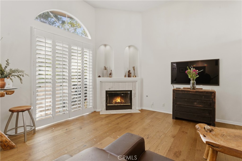 5340 Las Virgenes Road, Unit 11 Calabasas, CA 91302 - Photo 3 of 40