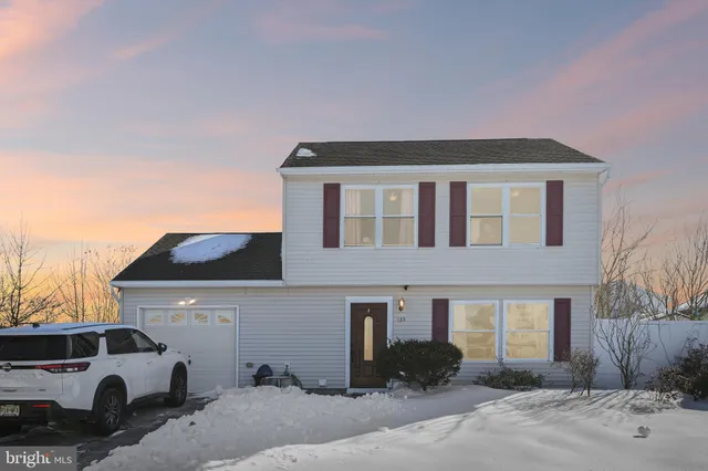 $394,999 | 135 Windward Drive, Barnegat, NJ 08005