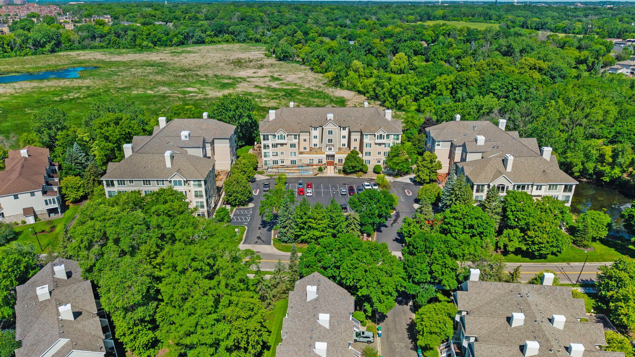 11460 Fairfield Road West, Unit 103 Minnetonka, MN 55305 - Photo 2 of 72